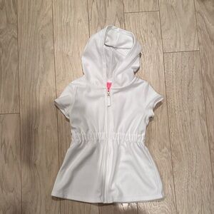 NWOT Lilly Pulitzer Girls Chaplin Coverup in Resort White XS (2T-3T)